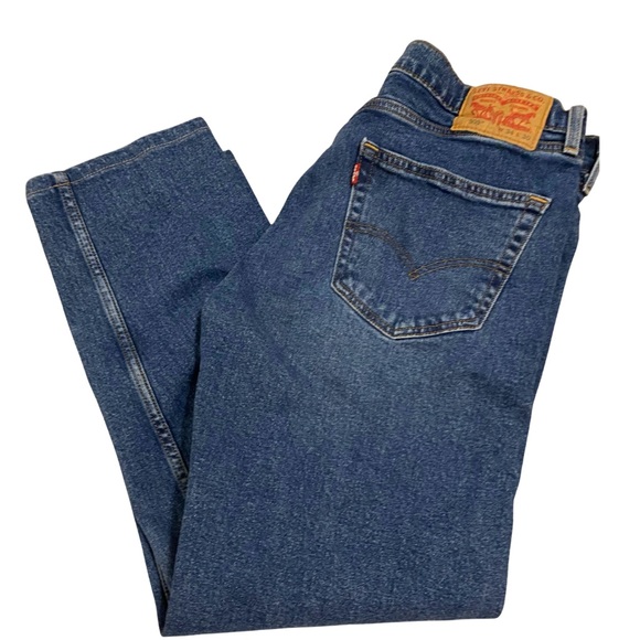 Levi’s 505 Jeans - Picture 2 of 3